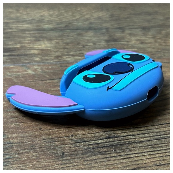 Disney iPod Stitch Case - Picture 4 of 8